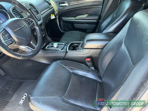 Used 2016 Chrysler 300 Limited RWD image 22