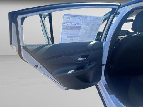 New 2026 Nissan Sentra SR w/ Floor Mat Package FWD image 20