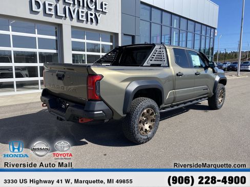Used 2025 Toyota Tacoma Trailhunter Hybrid w/ Tow Tech Package image 9