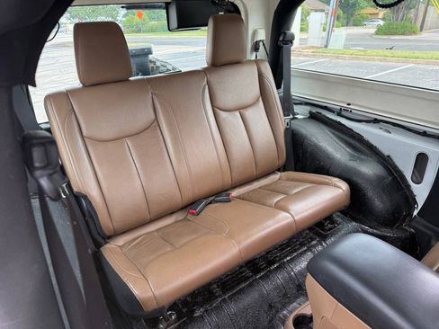 Used 2013 Jeep Wrangler Rubicon w/ PWR Convenience Group AWD/4WD image 22