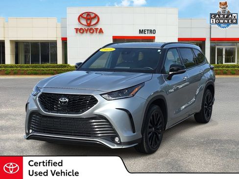 Certified 2025 Toyota Highlander XSE AWD/4WD image 1