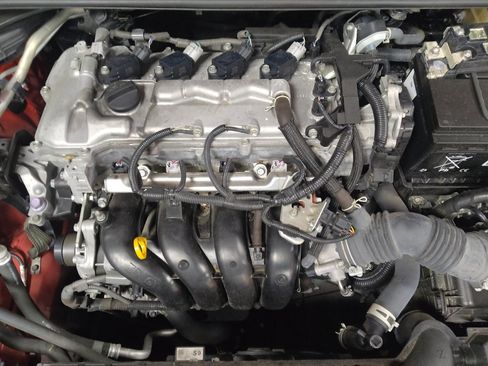 Used 2021 Toyota Corolla LE image 30