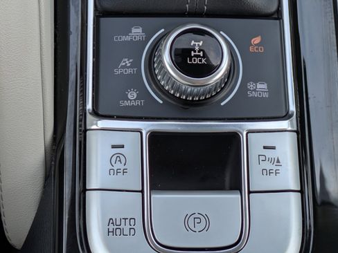 Certified 2022 Kia Telluride EX w/ EX Premium Package image 30