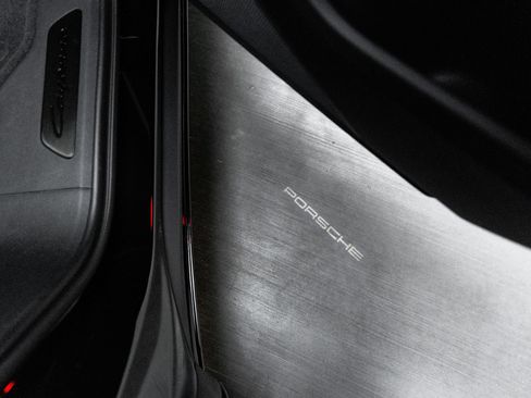 Certified 2026 Porsche Cayenne GTS AWD/4WD image 37