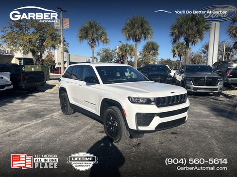 New 2026 Jeep Grand Cherokee Altitude image 1