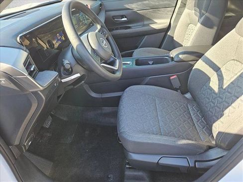 New 2026 Nissan Kicks SV image 4