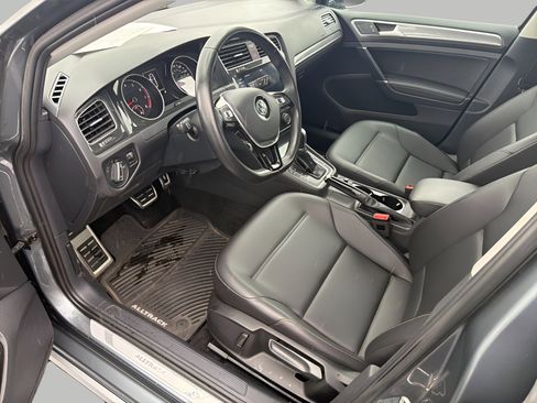 Used 2019 Volkswagen Golf Alltrack SE AWD/4WD image 12