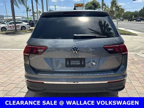 Certified 2022 Volkswagen Tiguan SE FWD image 8
