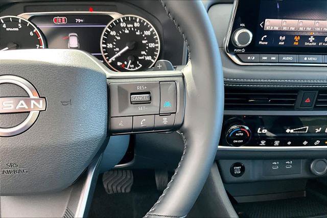 Certified 2026 Nissan Rogue SV FWD image 24