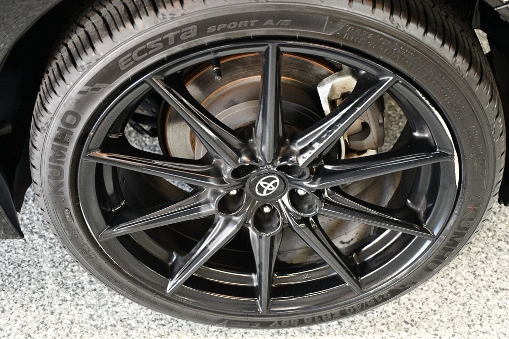 Used 2023 Toyota GR86 Premium RWD image 19