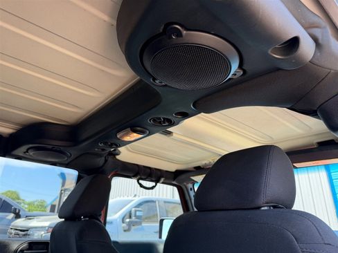 Used 2014 Jeep Wrangler Unlimited Sport w/ Quick Order Package 24S AWD/4WD image 26