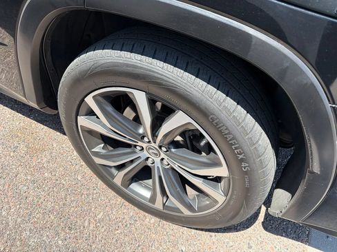 Used 2020 Lexus RX 350L Premium w/ Premium Package AWD/4WD image 8