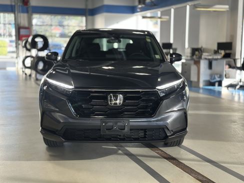 Used 2025 Honda CR-V EX image 2
