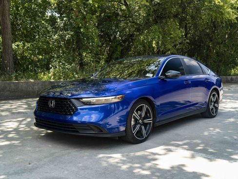 Used 2024 Honda Accord Sport image 5