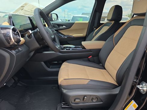 New 2026 Chevrolet Equinox ACTIV w/ Safety and Technology Package FWD image 10