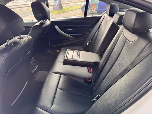 Used 2015 BMW 320i Sedan image 19