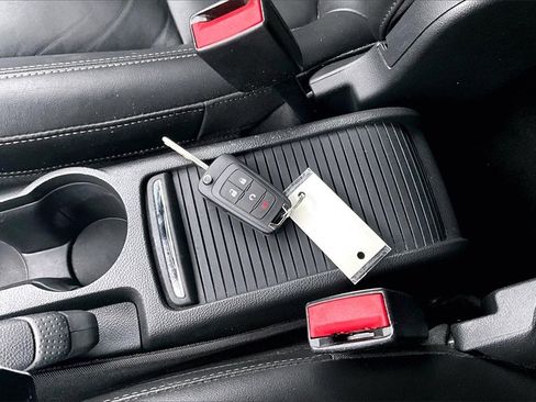 Used 2014 Buick Encore Premium image 33