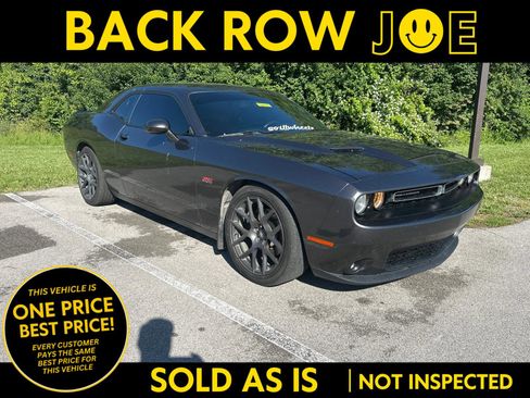 Used 2018 Dodge Challenger R/T w/ Driver Convenience Group RWD image 1