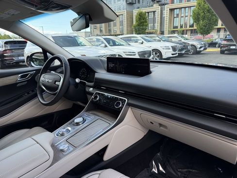 Used 2024 Genesis GV80 3.5T w/ Advanced Package image 22