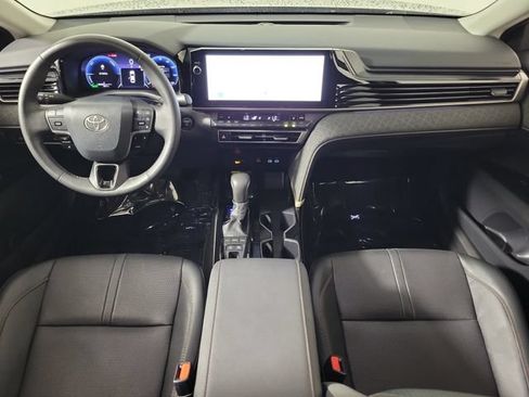 Used 2026 Toyota Camry XLE FWD image 16