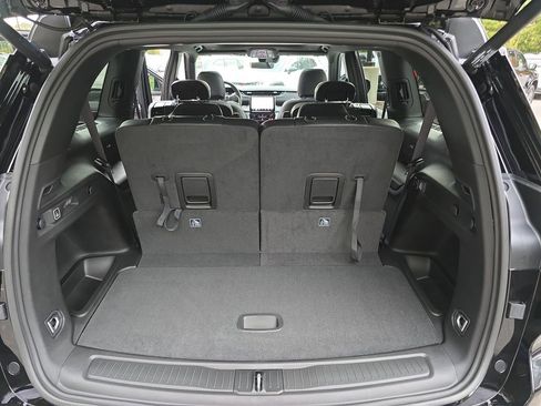 New 2025 Jeep Grand Cherokee L Limited image 14