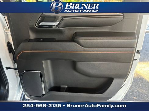 Used 2024 GMC Sierra 2500 AT4 w/ AT4 Premium Plus Package image 17