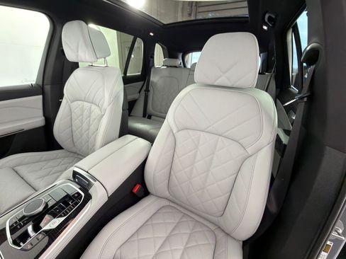 New 2026 BMW X5 sDrive40i w/ M Sport Package image 21