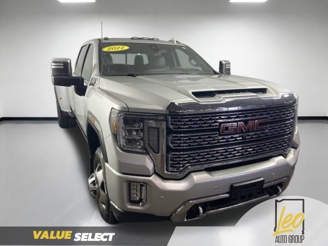 Used 2022 GMC Sierra 3500 Denali w/ Denali Ultimate Package AWD/4WD image 8