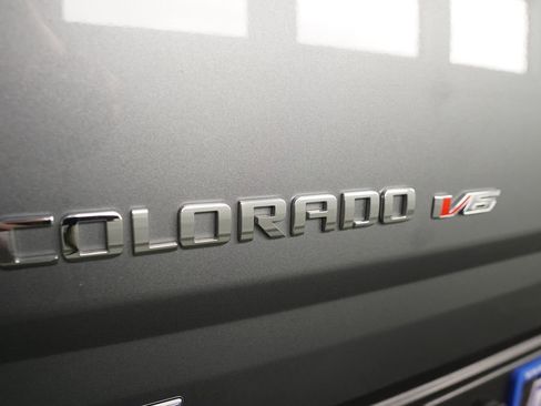 Used 2019 Chevrolet Colorado Z71 image 11