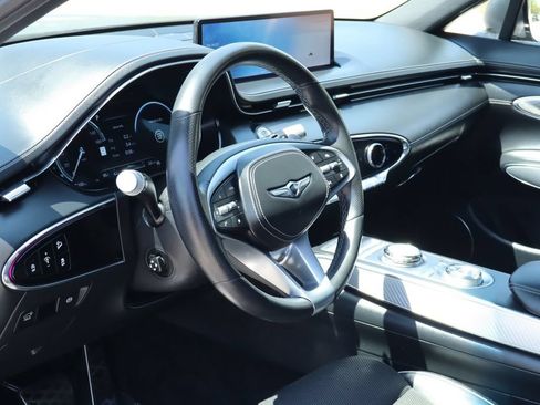 Used 2023 Genesis GV70 2.5T w/ Sport Prestige Package AWD/4WD image 17