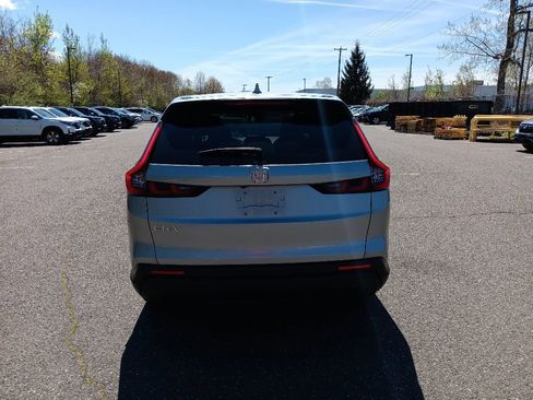 Used 2024 Honda CR-V EX image 4
