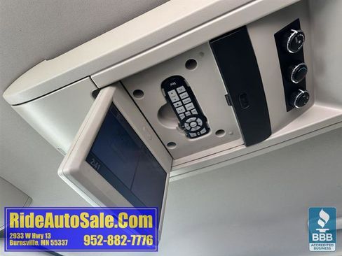 Used 2012 Chrysler Town & Country Touring-L w/ Entertainment Group #2 image 32