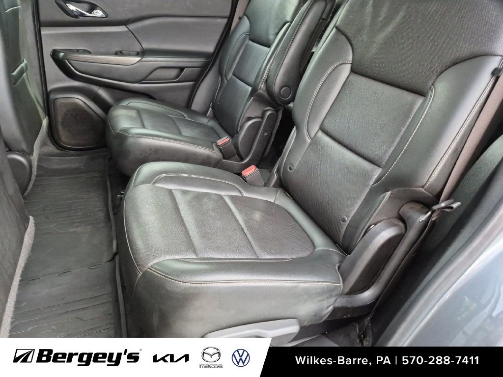 Used 2021 GMC Acadia SLT w/ LPO, Floor Liner Package AWD/4WD image 23