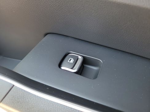 New 2026 Kia Sorento S w/ S Panoramic Sunroof Package FWD image 14