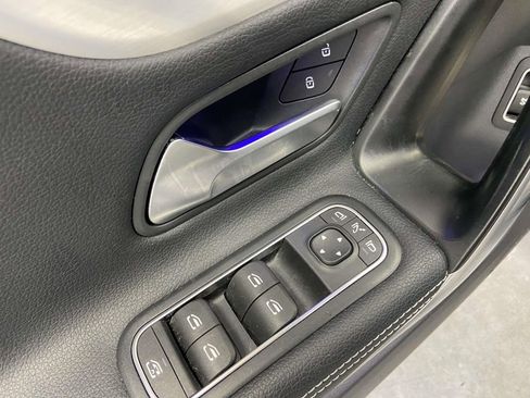 Used 2025 Mercedes-Benz CLA 250 image 17