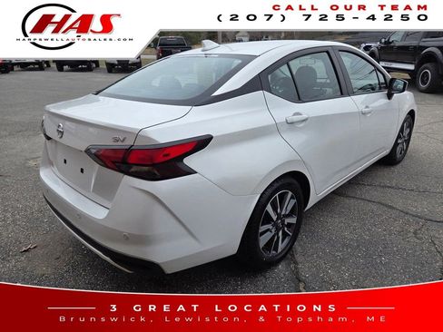 Used 2021 Nissan Versa SV FWD image 6