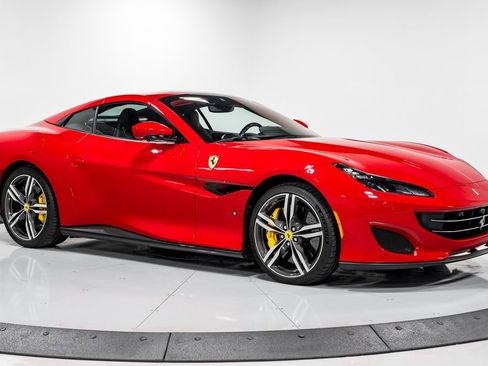 Used 2020 Ferrari Portofino RWD image 37