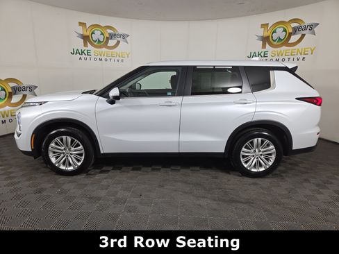 Used 2024 Mitsubishi Outlander ES AWD/4WD image 6