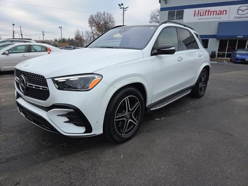 Used 2025 Mercedes-Benz GLE 450 4MATIC image 3