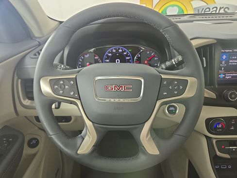 Used 2024 GMC Terrain Denali w/ Denali Premium Package AWD/4WD image 13