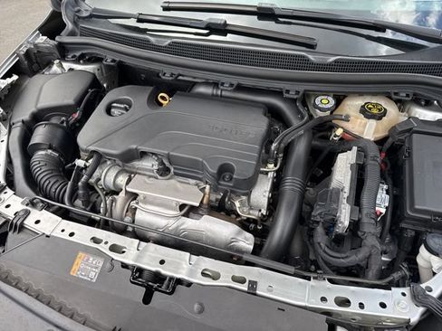 Used 2019 Chevrolet Cruze LS FWD image 23