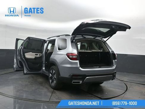 New 2026 Honda Pilot Touring image 63