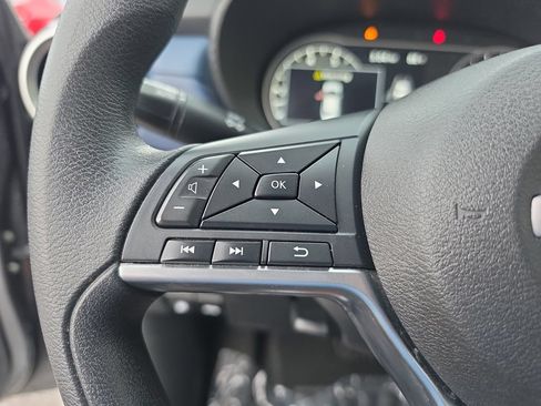 Used 2023 Nissan Versa SV FWD image 19