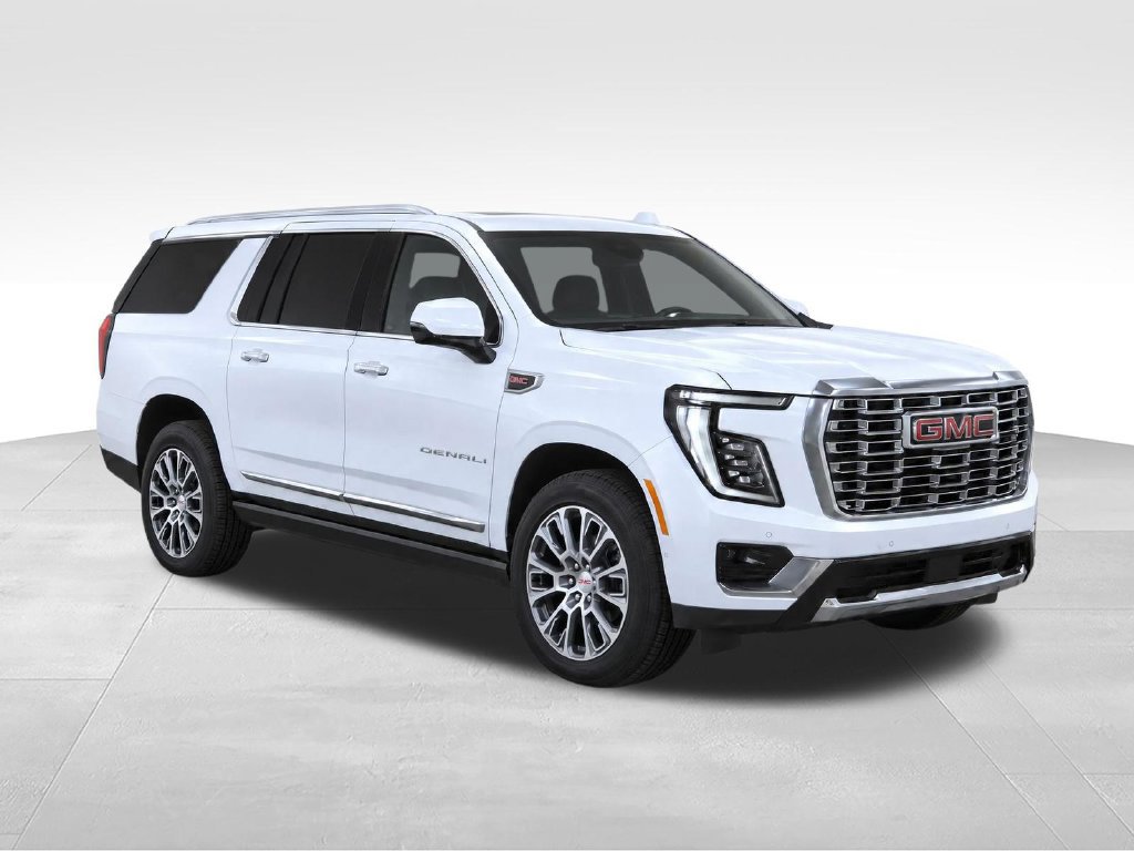 Used 2025 GMC Yukon XL Denali w/ Sun & Power Step Package RWD image 2