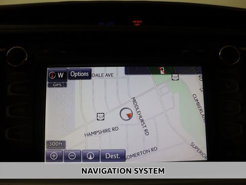 Used 2018 Toyota Highlander XLE image 3