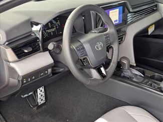 New 2025 Toyota Camry SE FWD video 3