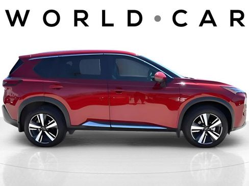 Used 2022 Nissan Rogue SL AWD/4WD image 2