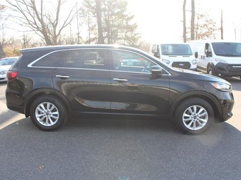 Used 2019 Kia Sorento L image 9
