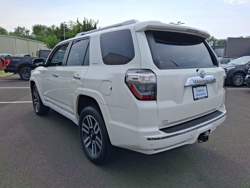 Used 2022 Toyota 4Runner Limited AWD/4WD image 7