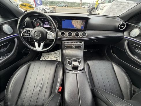 Used 2019 Mercedes-Benz E 300 w/ Premium 1 Package image 31
